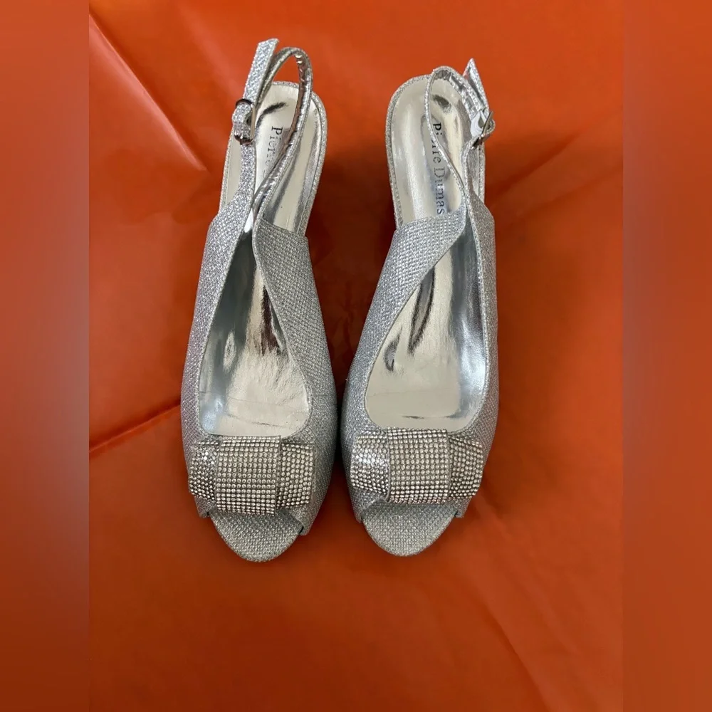 Pierre Dumas Glittering Silver Slingbac shoes